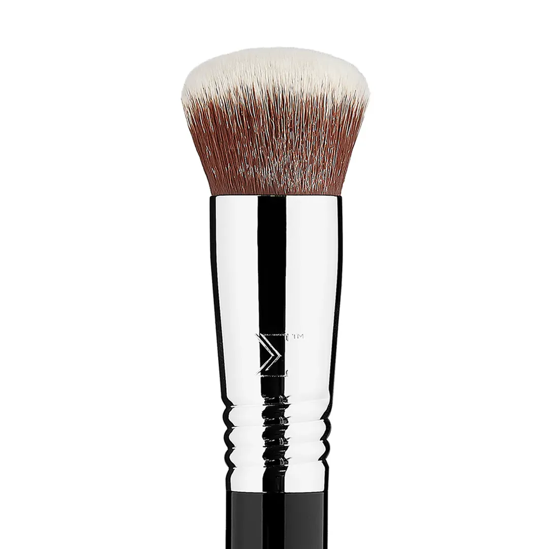 F82 Round Kabuki™ Brush